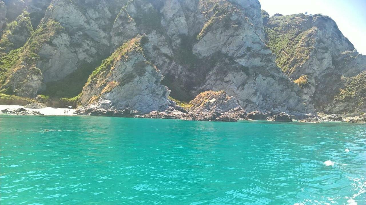 Acquarium Tropea Bed & Breakfast Bagian luar foto